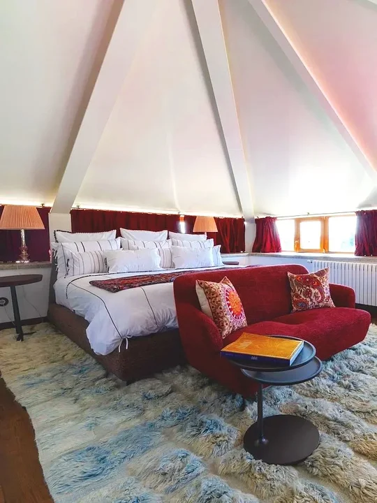 Arrive September 30 in Santiago - Corner Suite Room