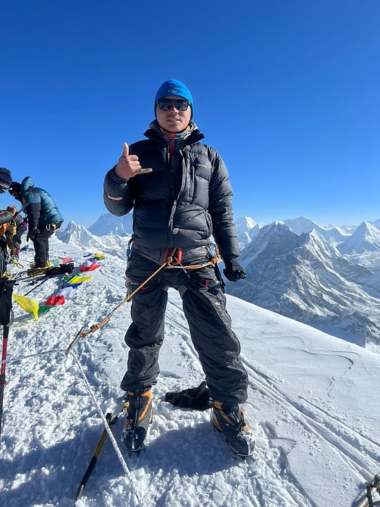 Kami Fura Sherpa—Expedition Guide