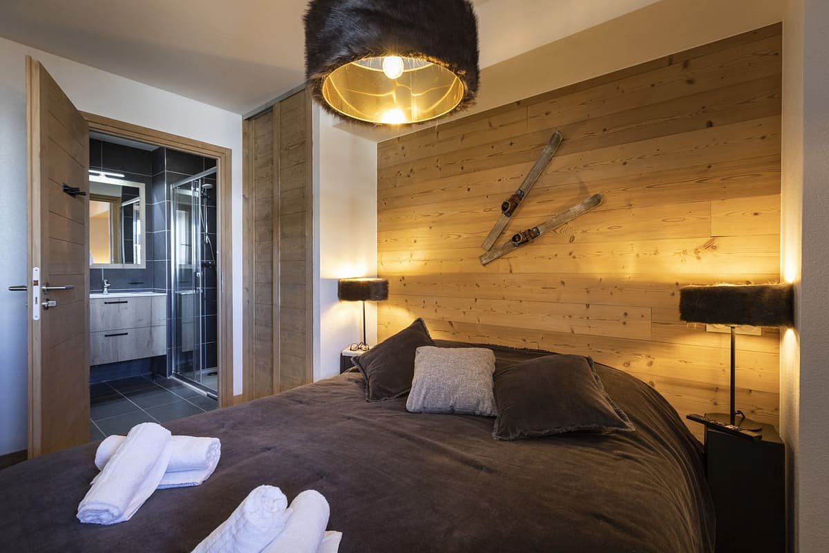 neigeetsoleillesdeuxalpesselfcateredapartmentsmreyboz1bedroomalcove65