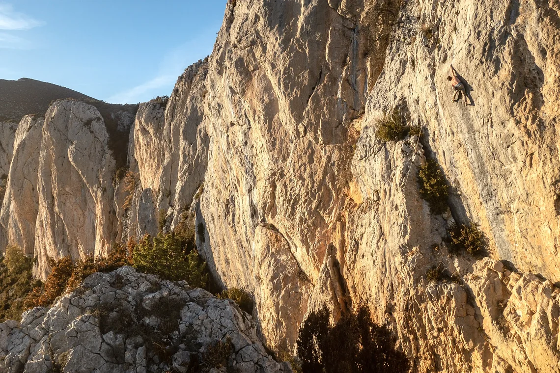 kookoo_climb_catalonia_climbing_motrebei_25