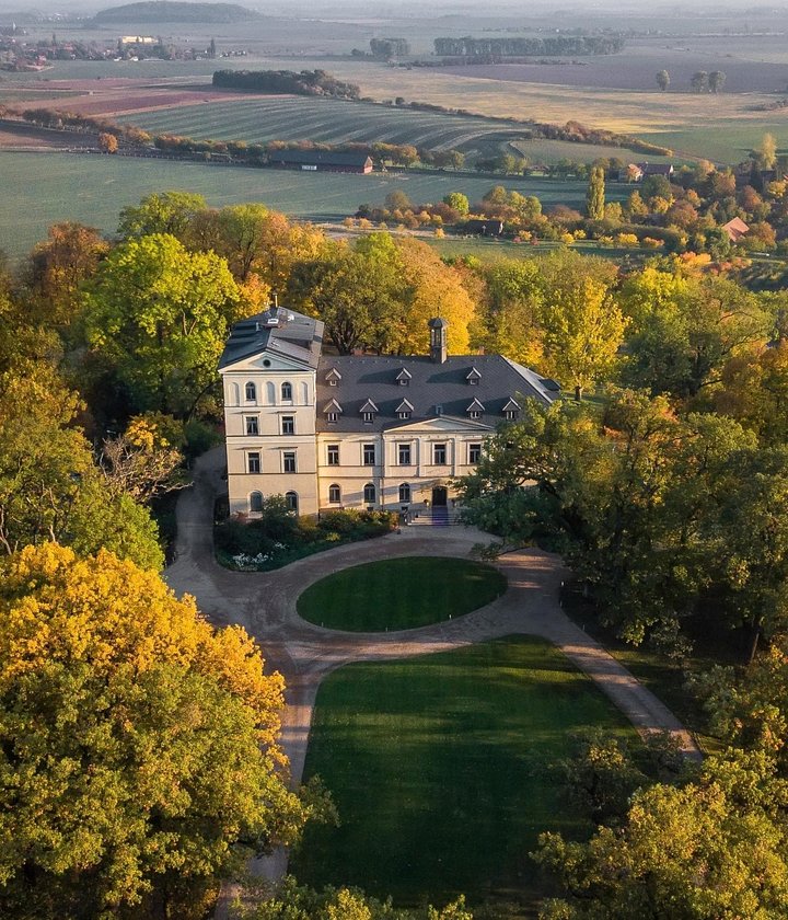 chateaumcelyfalledit2