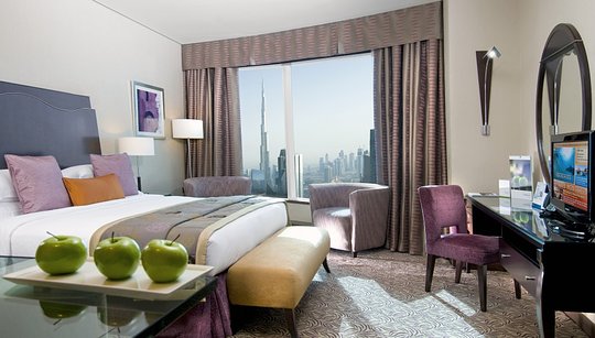 Sky Deluxe King Room