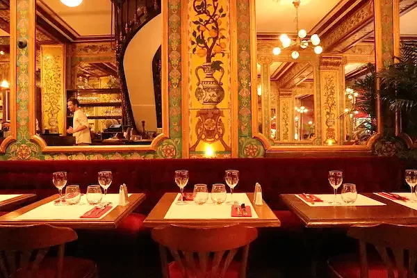 gorgeousinteriorcafe.jpg