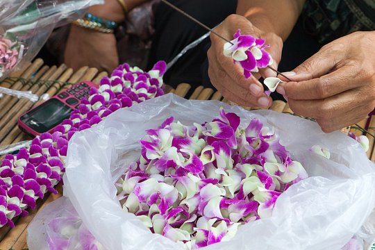 Learn the art of Lei Making 