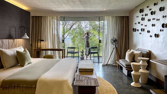 Serengeti Explorer Days - Nights 2,3 &4