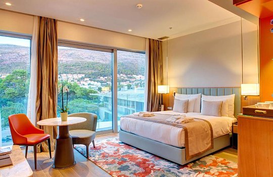 Arrive one night early in Croatia 