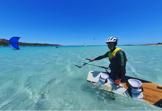 Kite or wing lessons for beginners with IKO instructors