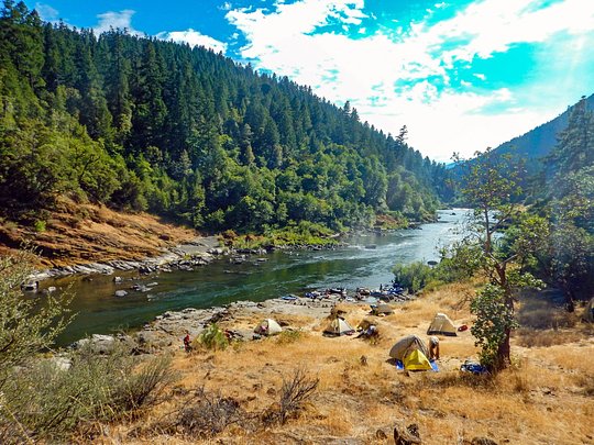 RIVERSIDE CAMPING
