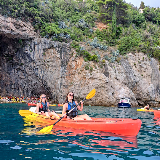 Kayak around Dubrovnik's Old Town