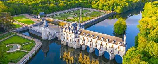 The Châteaux, Gardens & Wines of the Loire Valley