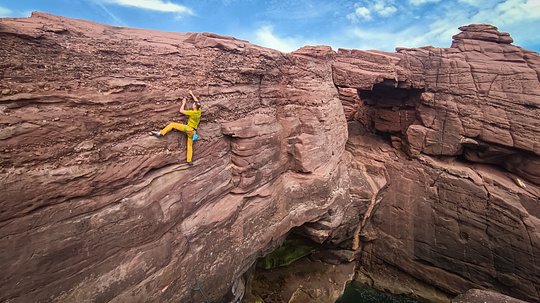 Beginners Rock Climbing course in Scotland