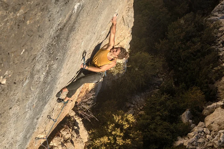 kookoo_climb_catalonia_climbing_motrebei_18