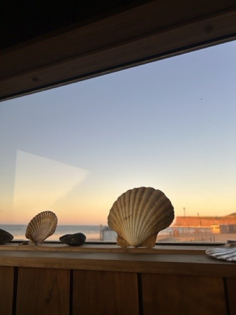 9AM