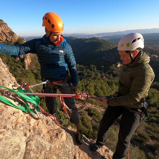 Learning to progress on long routes