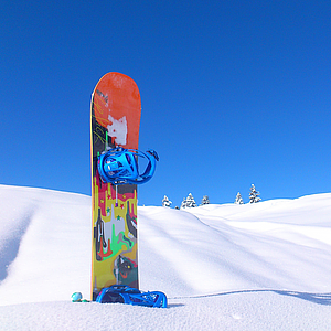 Snowboard Rental Package 
