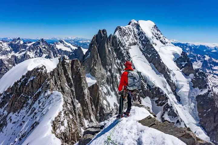 grandes_jorasses_alps_chamonix_kookooclimb_