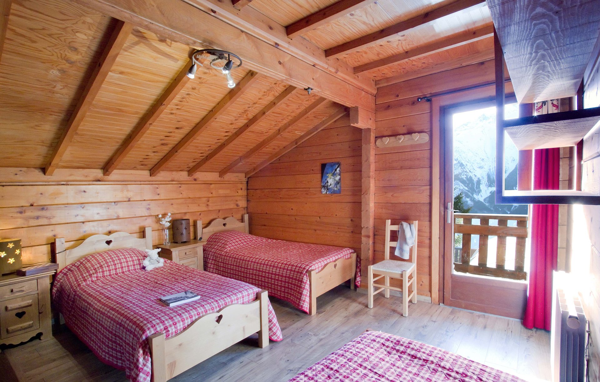tmp25C_locationskilesdeuxalpeschaletodalysponton6