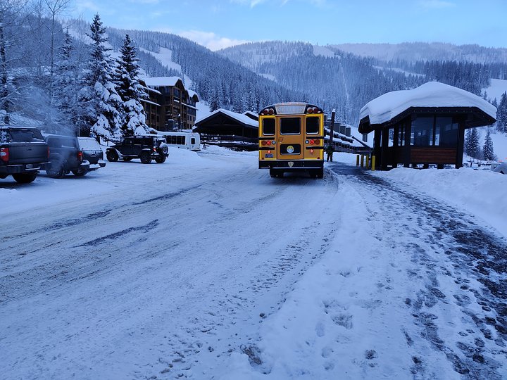 HOT SPRINGS SHUTTLE