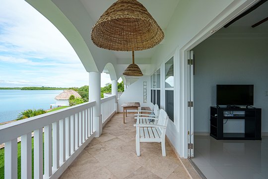 The Lagoon - One Bedroom Apartment