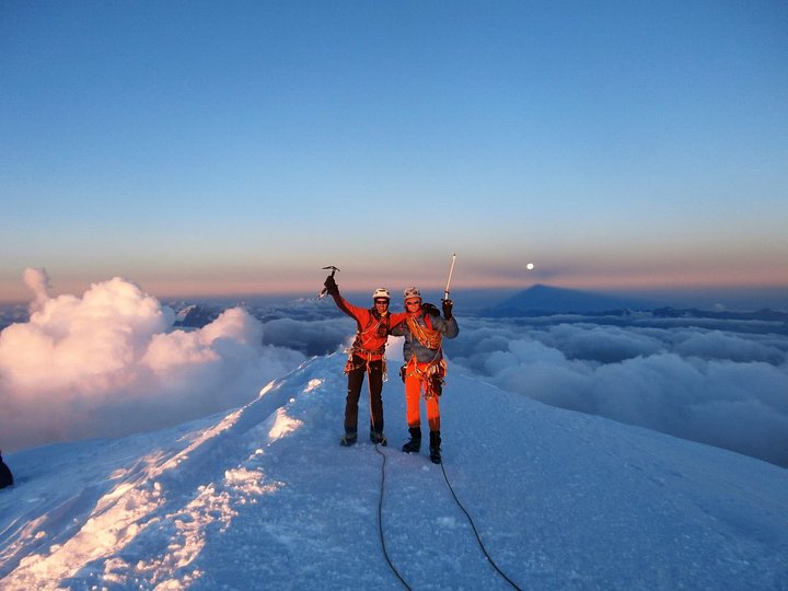 ViaClasica600mVIMD7a5cObligPilarCentraldelFreneyMontBlancAlpeskookooclimb