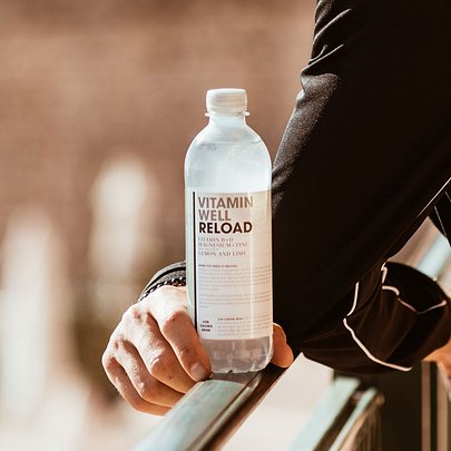 low-calorie drink without carbonation, enriched with vitamins