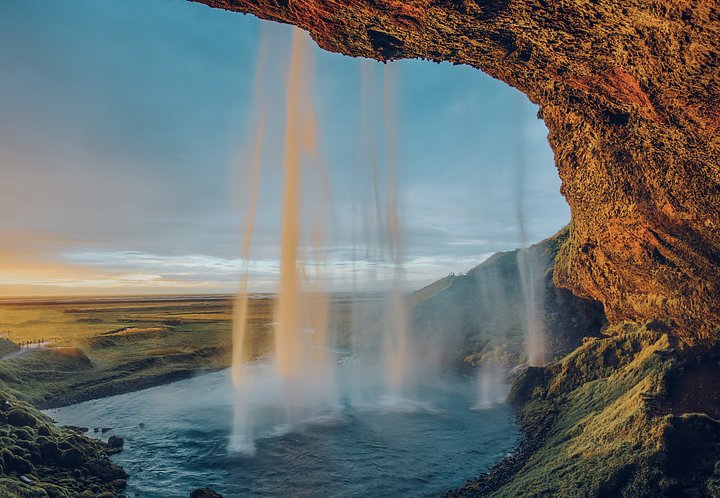 v2osk-214954-unsplash