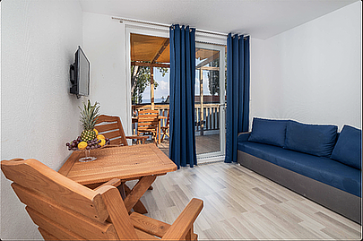 3 person beach cabin