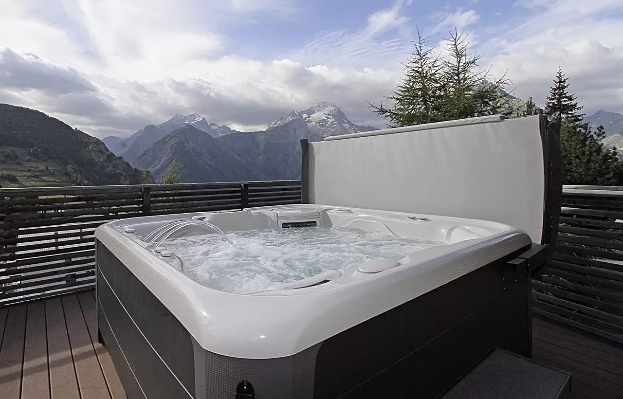 locationlesdeuxalpeschaletsnolodge14.jpg2