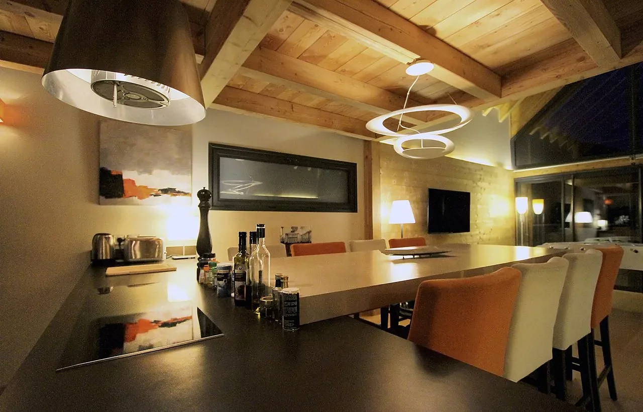 locationlesdeuxalpeschaletsnolodge8.jpg