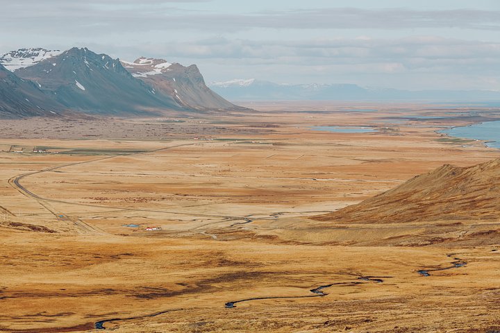 johny-goerend-409054-unsplash