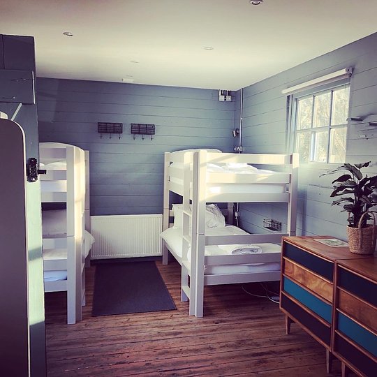 Shared Scandinavian Style Dorm (8 people)