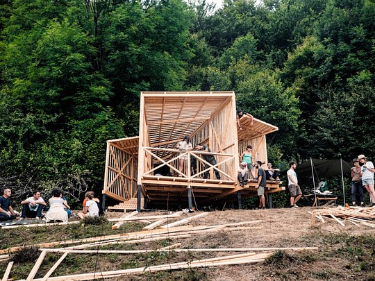 10% of revenues are dedicated to creating a community conservation fund